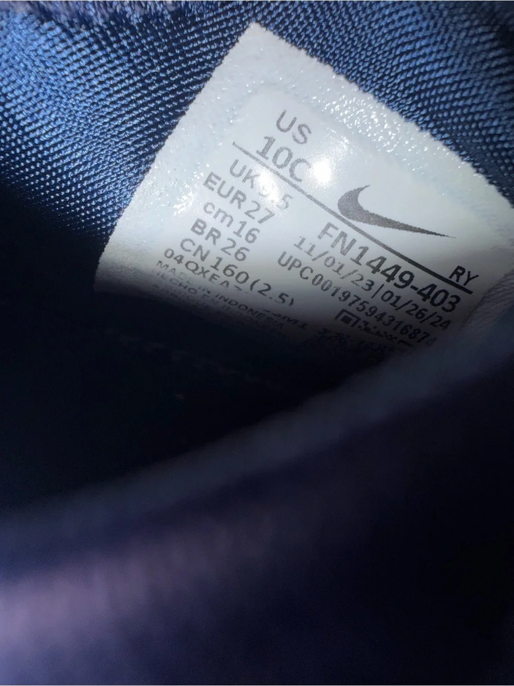 Nike slip design